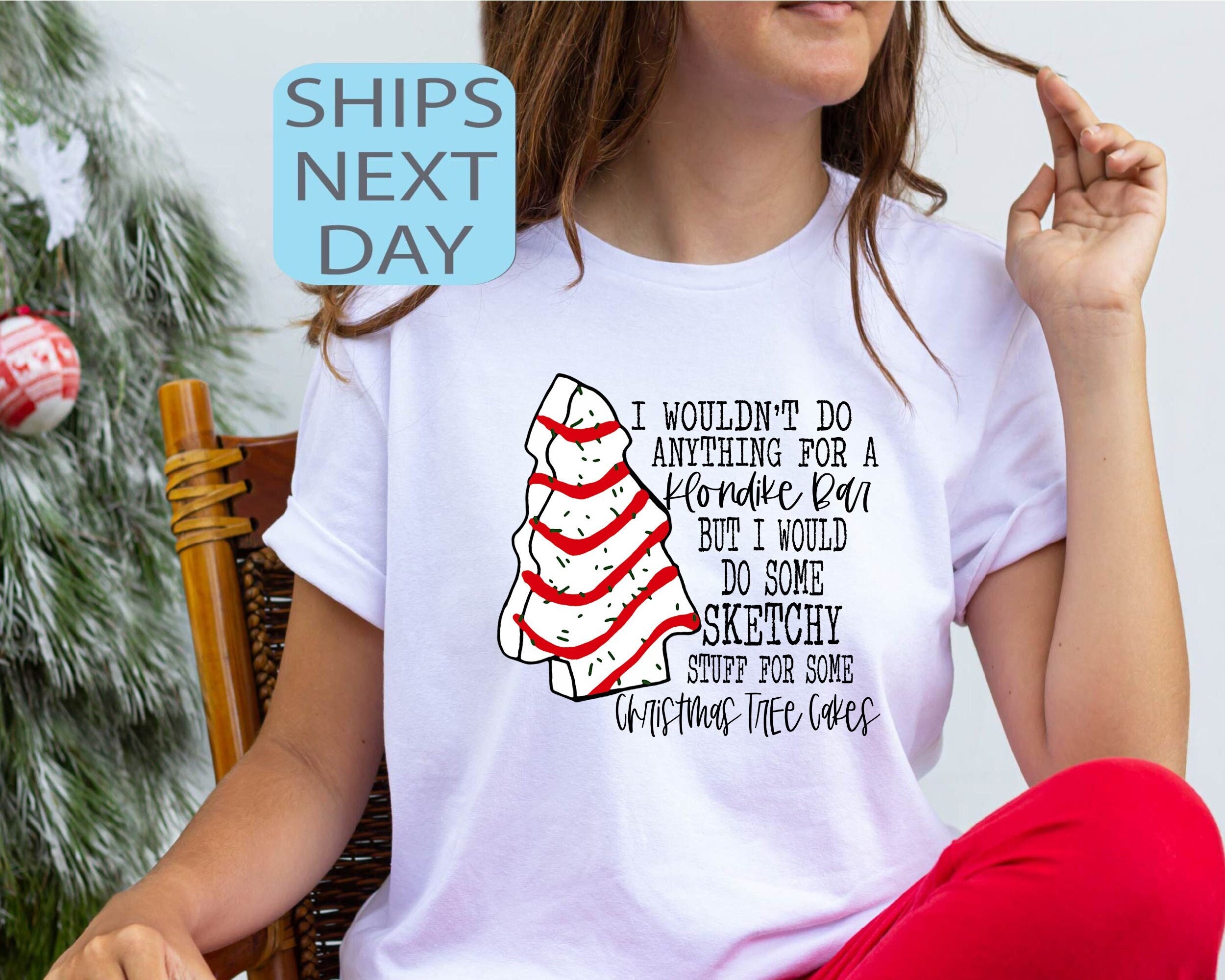 Discover Weihnachtstorte, Weihnachtsbaum Kuchen, T-Shirt