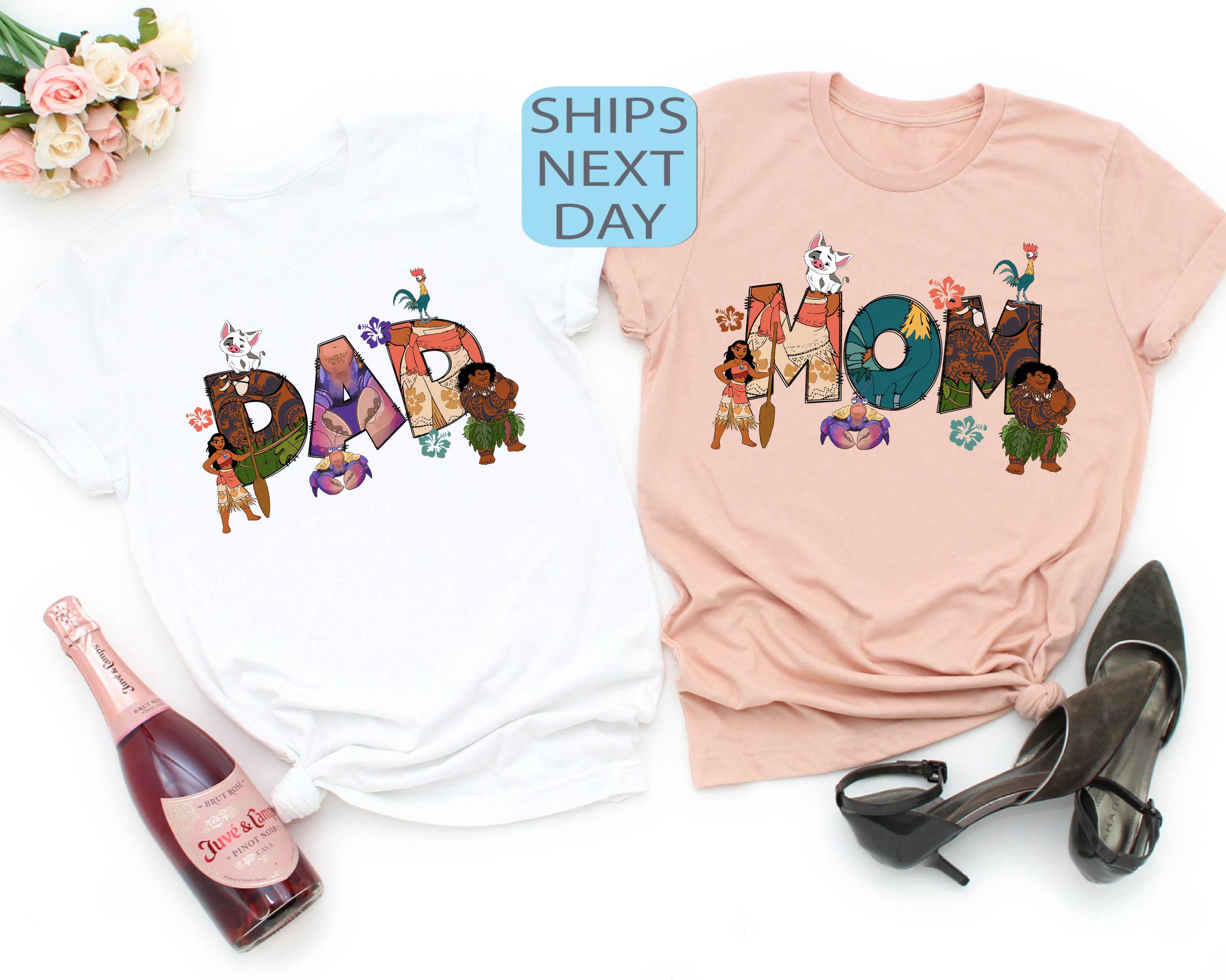 Moana Mom Dad T-Shirt, Benutzerdefinierte Prinzessin Moana Familie T-Shirt, Hei Hei und Pua Mama Dada Tee, Disneyland Trip Shirt, neuer Vater Geschenk, Mom Geschenk