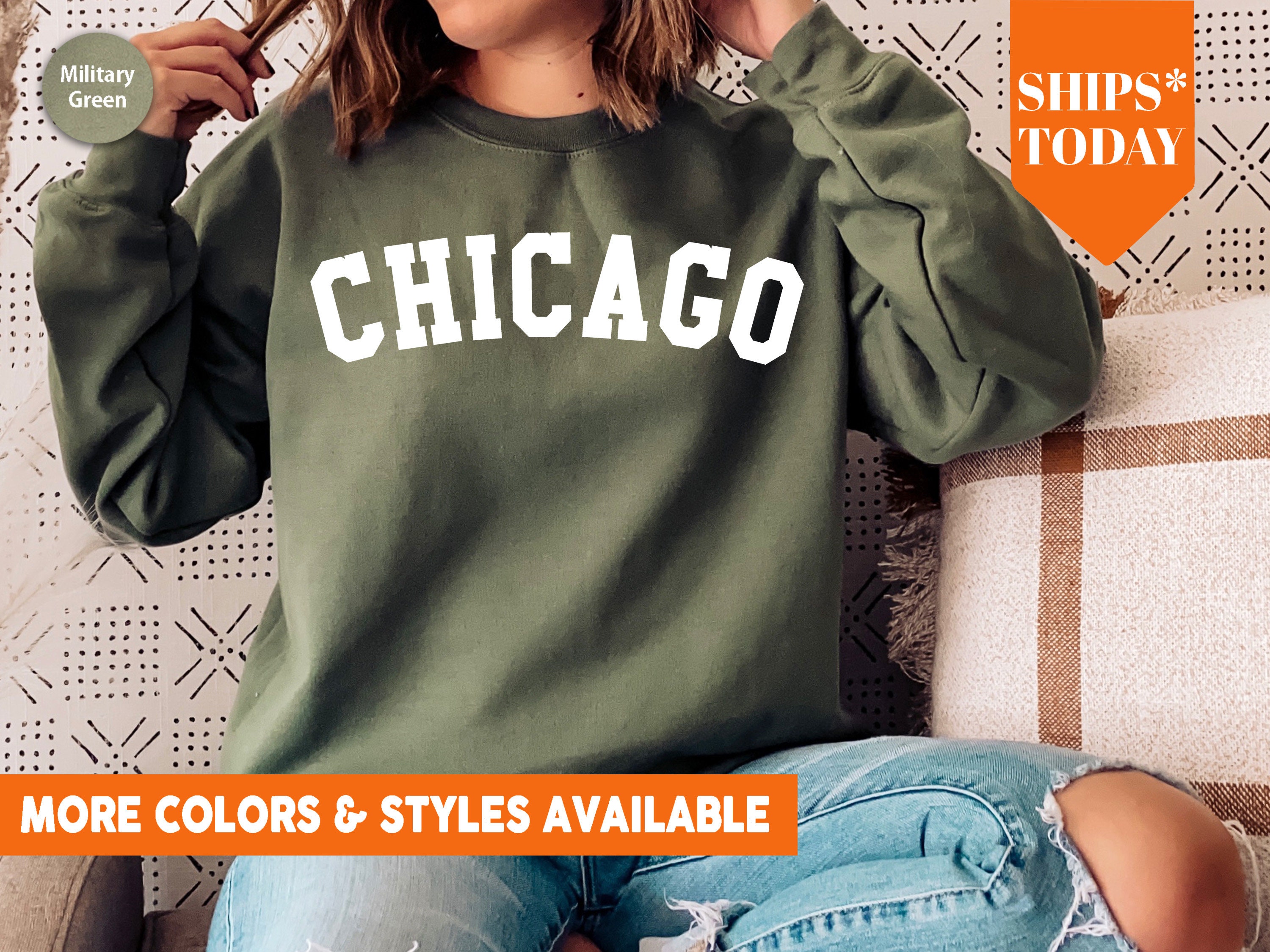 BooeyStudios Vintage Chicago Hockey Sweatshirt, Chicago Hockey Crewneck, Cute Chicago Sweatshirt, Chicago Hockey Fan Sweater, Chi Town Hockey Sweatshirt