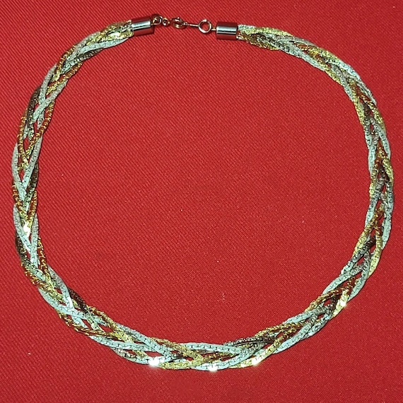 6 strand braided herringbone - Gem