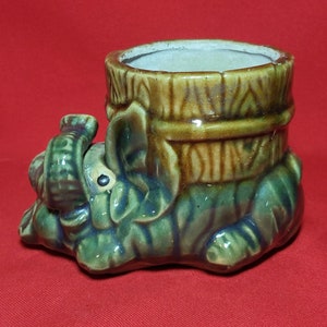 VTG Planter Pot Green Lucky Trunk Up Baby Elephant Ceramic