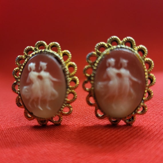 Vintage Textured Faux Cameo Clip Earrings - image 4
