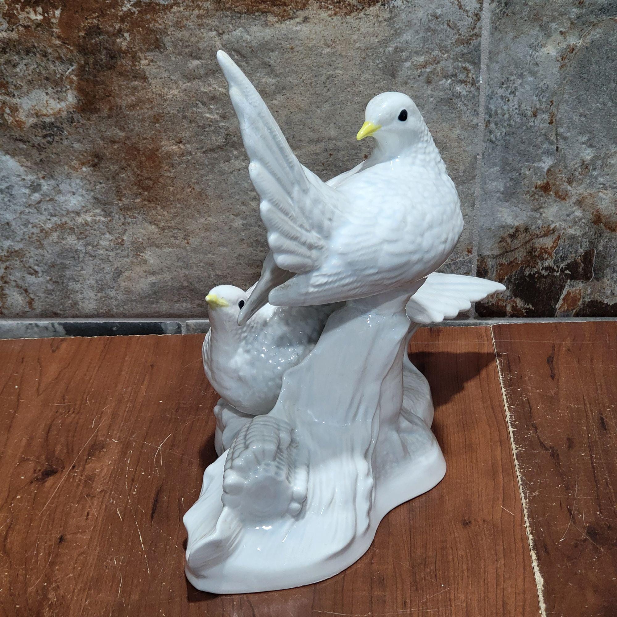 ヴィンテージ 大型磁器製 白い鳩の鳥の置物 ペア 修復済み - Etsy 日本