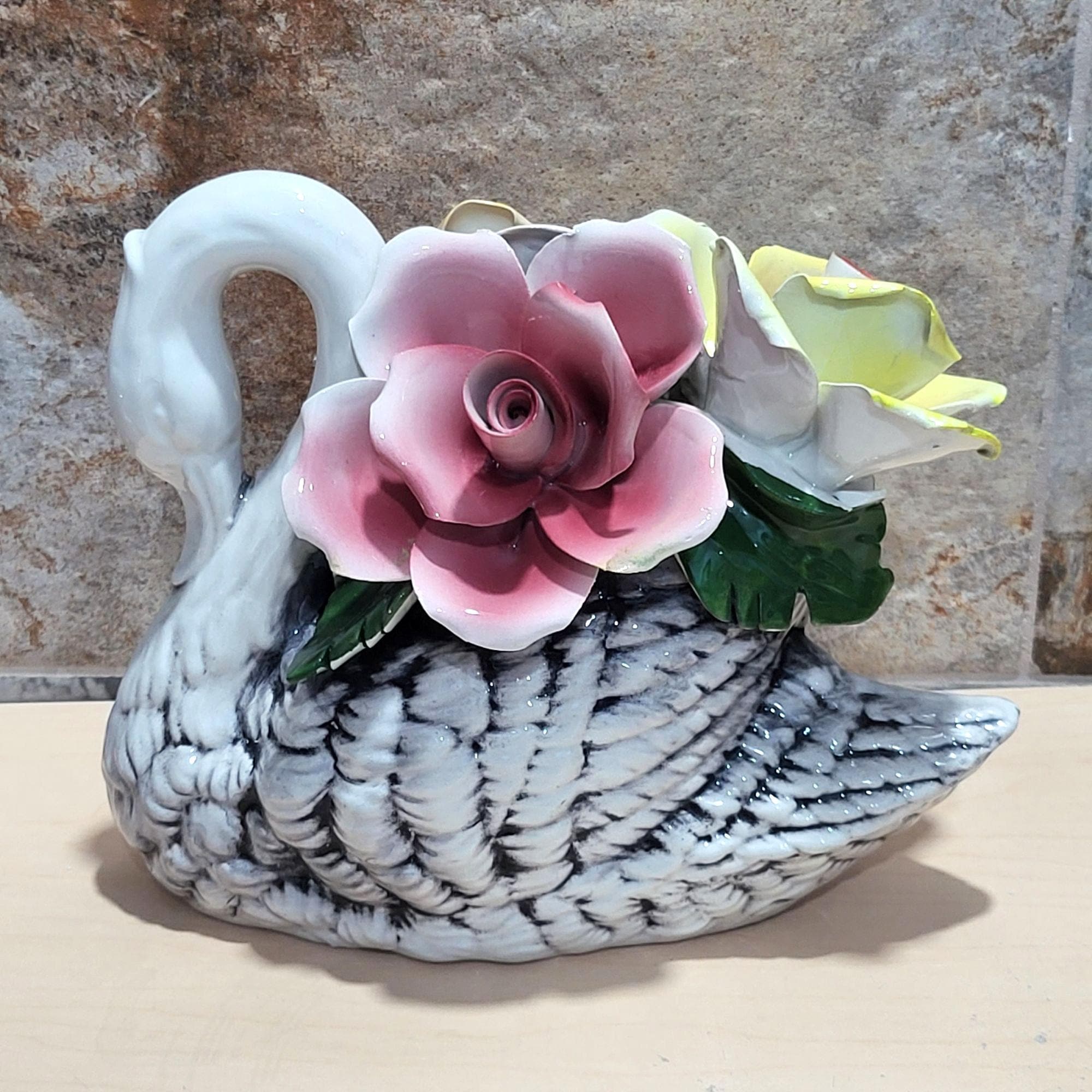 Capodimonte Swan Floral Bouquet of Roses Centerpiece Figurine - Etsy