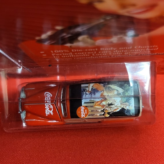 コカコーラ ジョニーライトニング カレンダーガールシリーズ ダイ