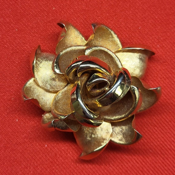 Vintage Golden Rose Flower Brooch - image 1
