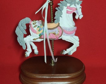 Vintage cheval musical carrousel figurine biscuit porcelaine socle en bois