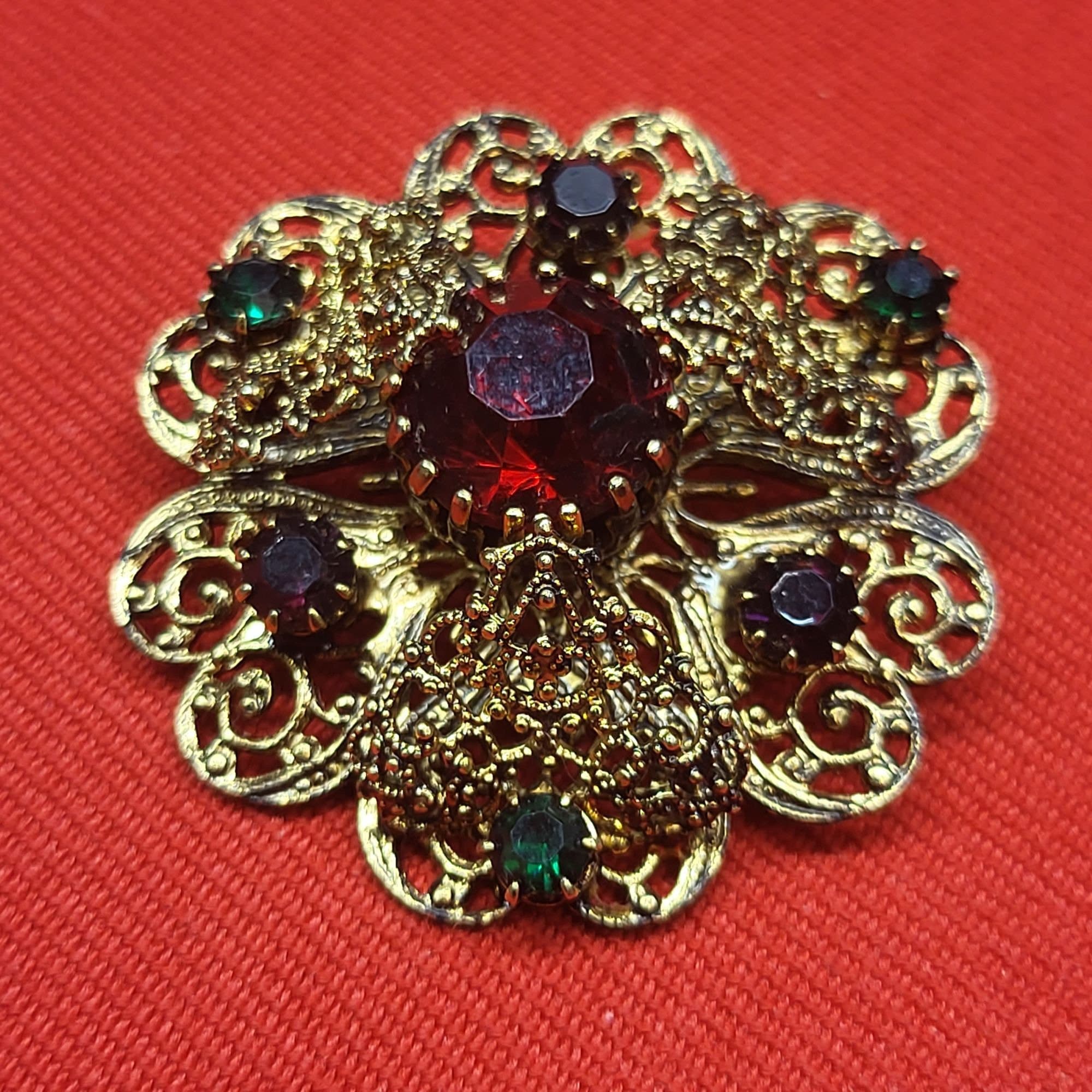 Vintage‎ Gold Tone with Rhinestones Brooch Vintage Gold Tone Amber, Brown and AB Rhinestone Brooch Pin  main image 2
