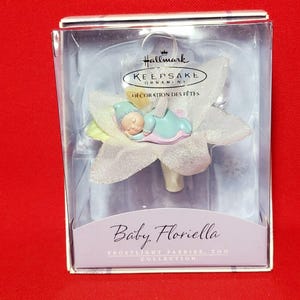 Vintage Hallmark Keepsake Ornament Baby Floriella Frostlight Faeries 2002 Too Series