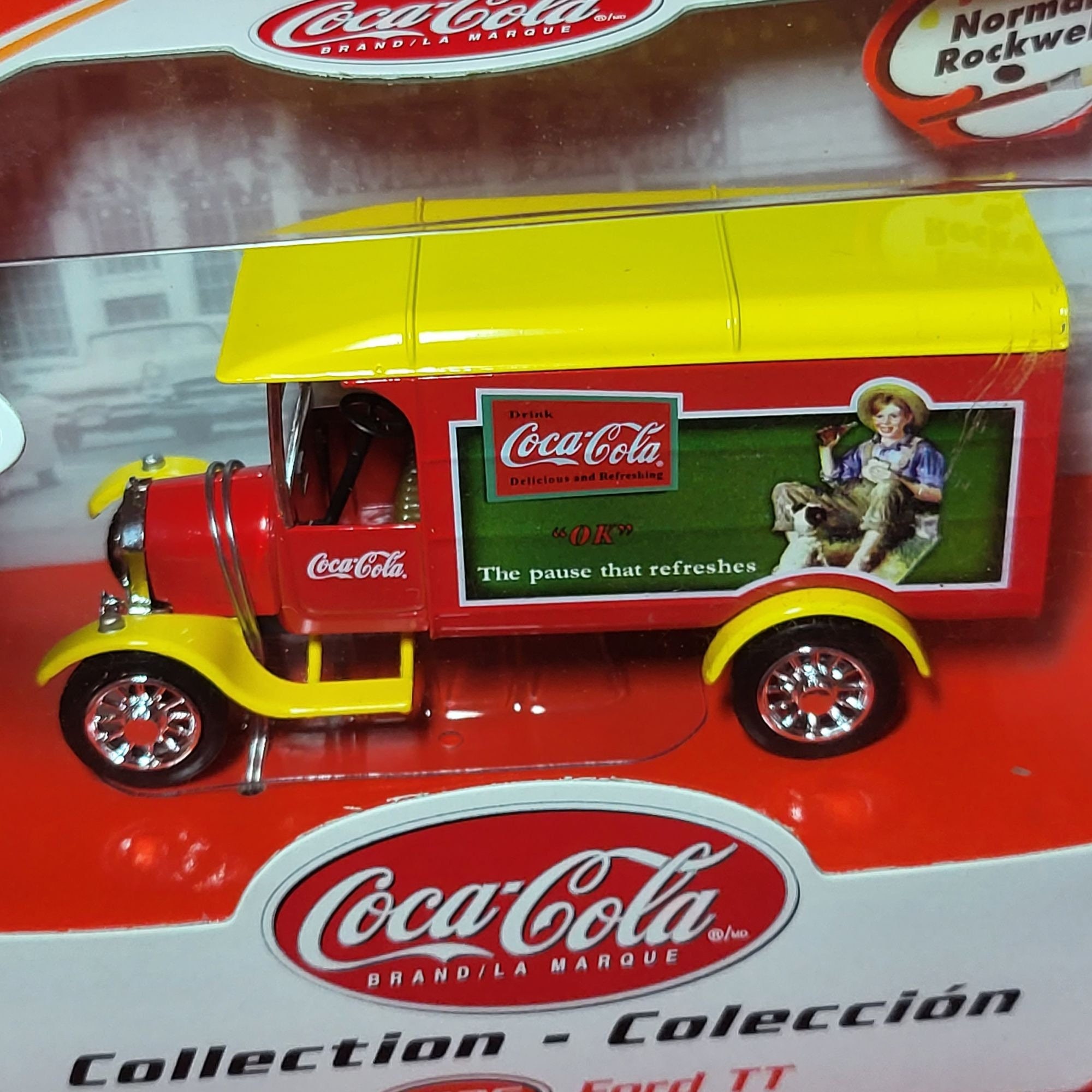Coca Cola Matchbox 96968 1926 Ford Norman Rockwell