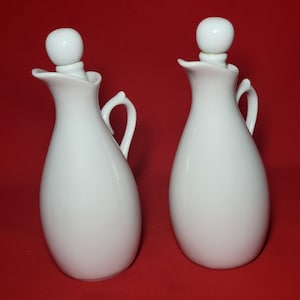 Gourmet by Fitz & Floyd White Porcelain Cruet Decanter Oil and Vinegar Jar Set