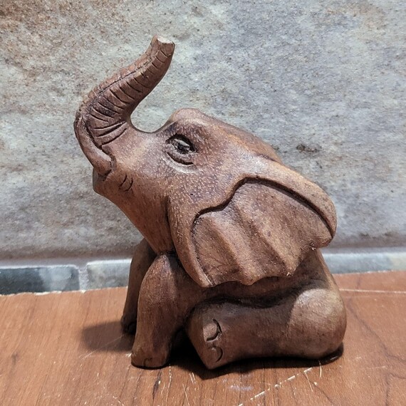 Figurine éléphant En Bois Sculpté à La Main – Statuette Animal – Marron – Occasion