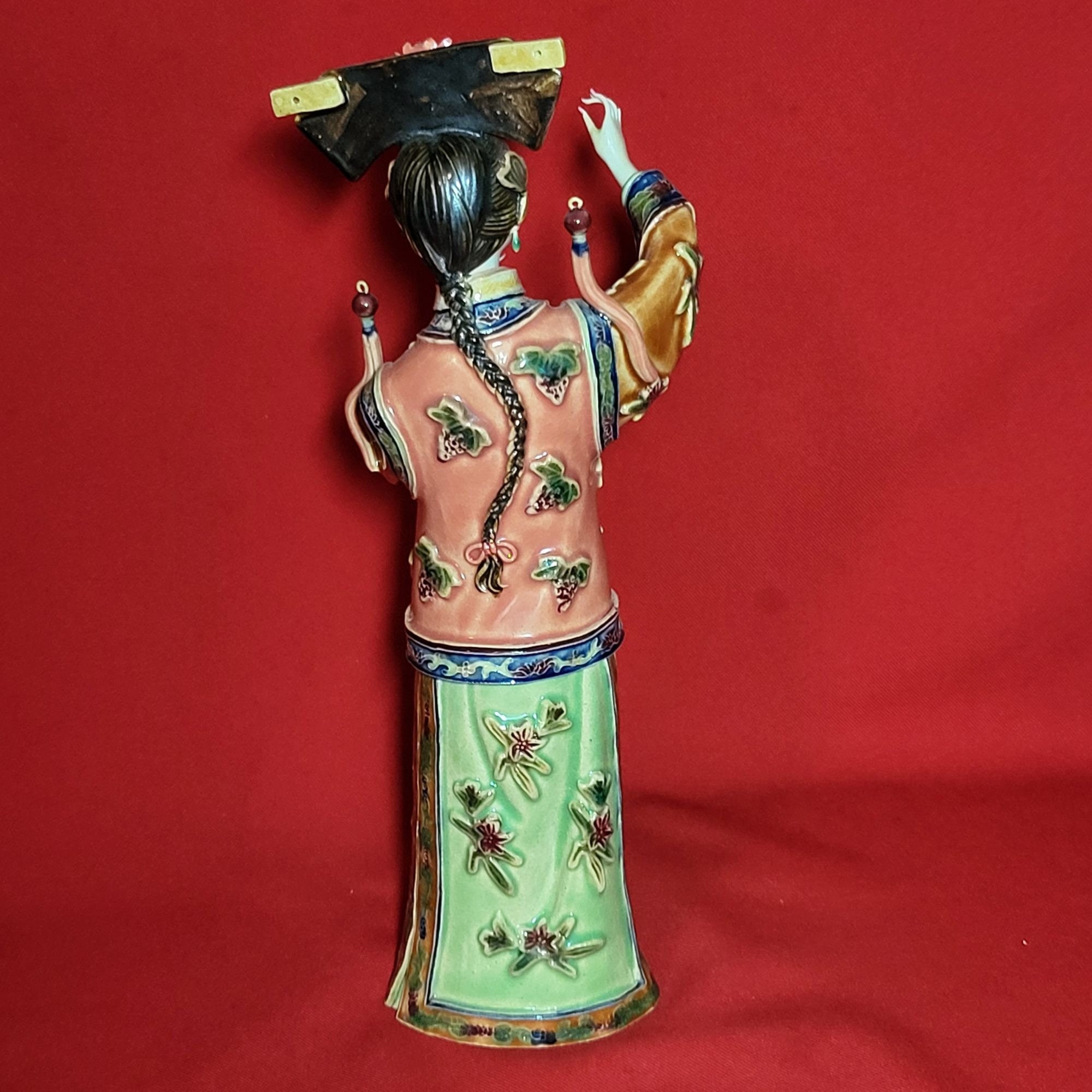 Vintage Shiwan Chinese Porcelain Art Lady Figurine Oriental Chinese