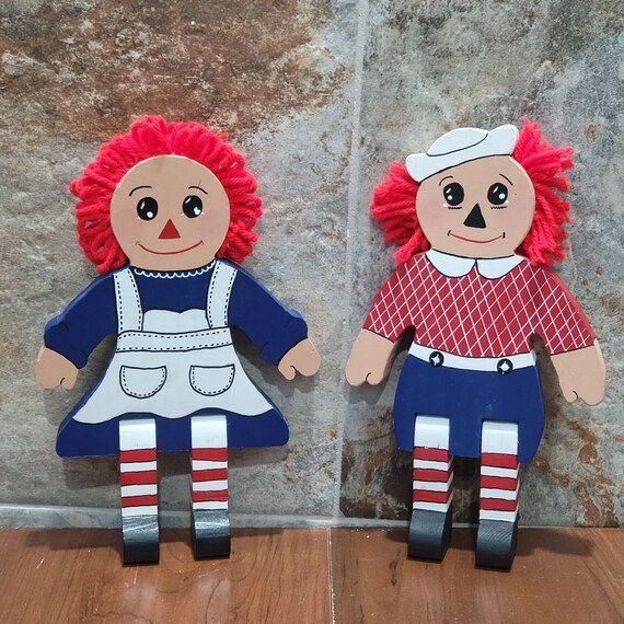 Vintage Wooden Raggedy Ann and Andy Wooden Shelf Sitters Decor