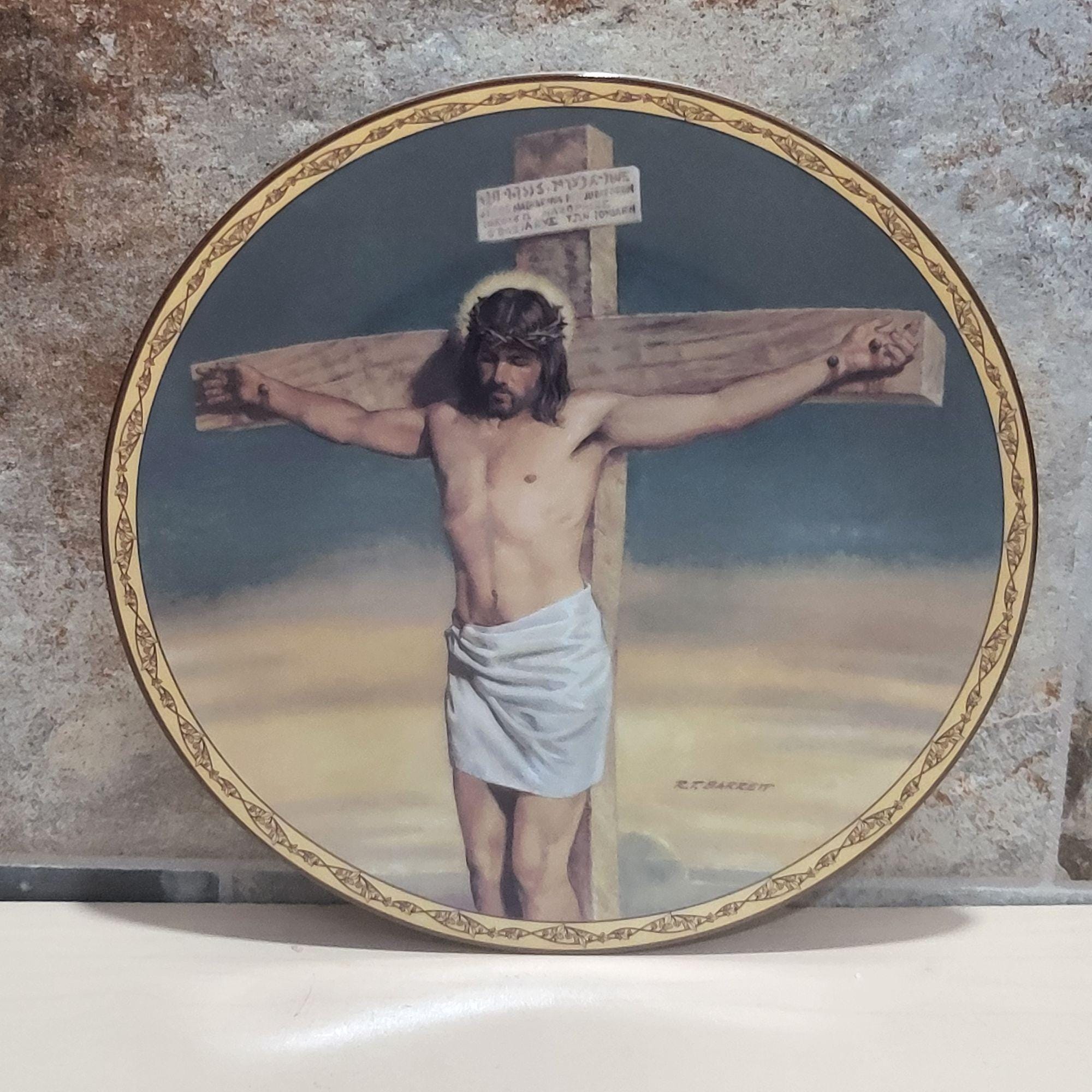 ・１８９８年・Christian Ⅳ・在位３５年記念プレート・２０ cm・Ｂ＆Ｇ The Crucifixion Plate Robert T Barrett Life of Christ Bradford