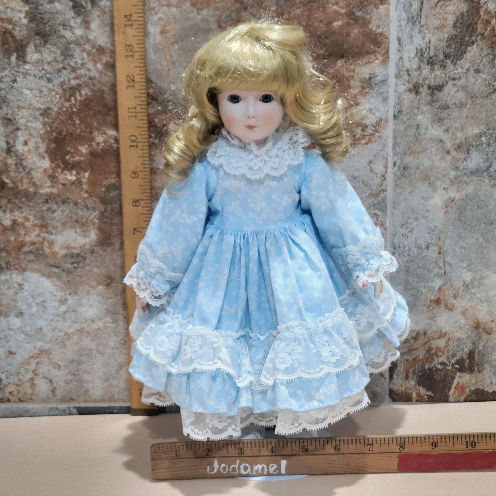 Vintage Porcelain Doll Blonde Curly Hair Blue Eyes Light Blue Dress White Lace Trim - Etsy Vintage Porcelain Doll Blonde Curly Hair Blue Eyes Light Blue Dress White Lace Trim - Etsy