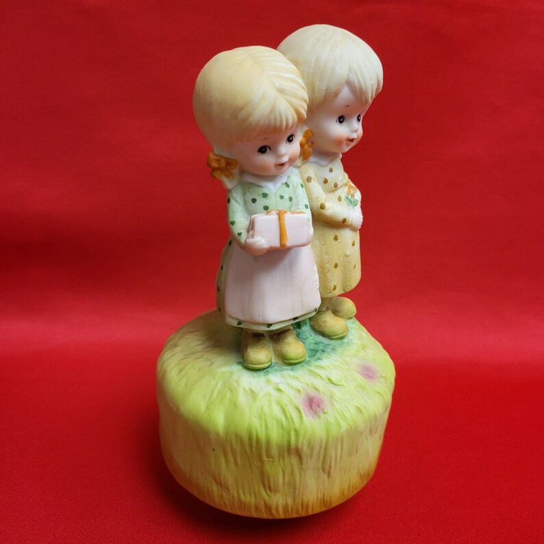 Vintage Sankyo Two Young Girls Music Box Plays the Impossible Dreams Etsy