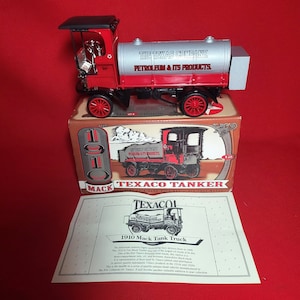 1910 Mack Texaco Tanker Truck Bank Collectors 12 Series1995 NIB