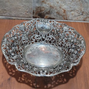 Vintage Silver Plated Metal Fruit Bowl Roses And Vines