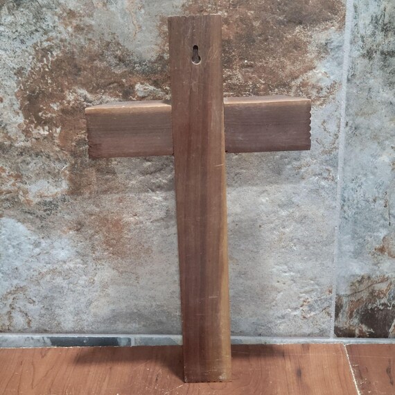 十字架 壁掛け オブジェ 木目調 INRI Amazon.co.jp: Jesus Christ Our