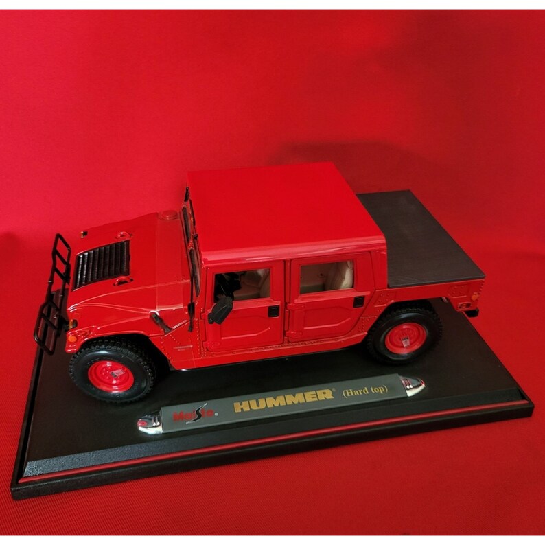 Maisto, Hummer, Hard Top, Voiture miniature de collection, Diecast 1/18 Maisto, Hummer, Hard Top, Voiture miniature de collection, Diecast 1/18
