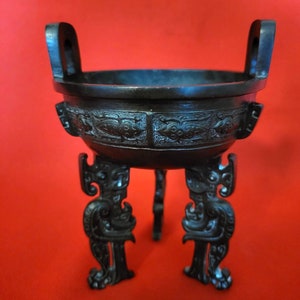 Antique Cast Iron Zishenfuji Bronze Tripod Three Footed Brass Pot Vessel With Handles