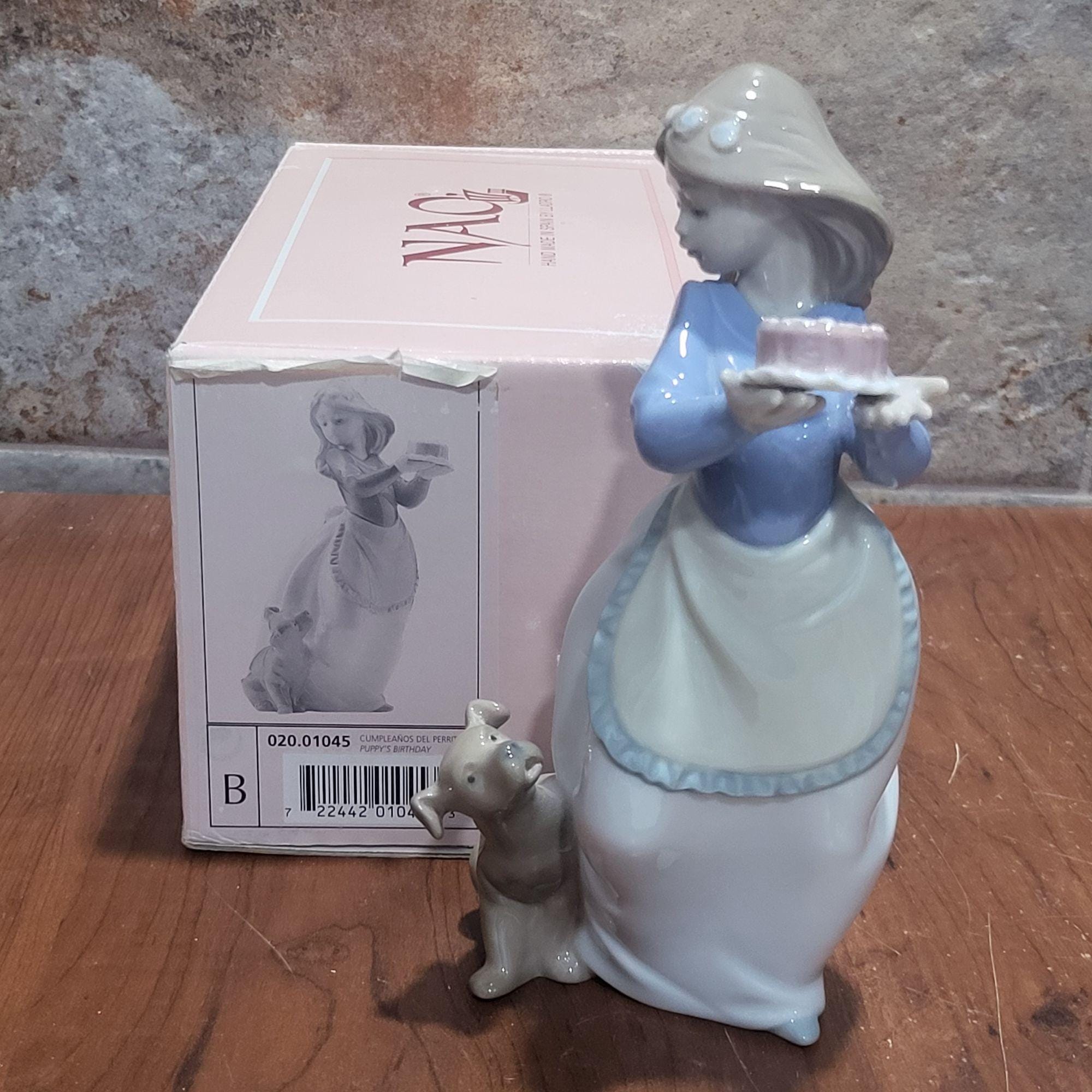 ヴィンテージ リヤドロ ナオ 子犬の誕生日 磁器製置物 - Etsy 日本