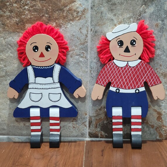 Vintage Wooden Raggedy Ann and Andy Wooden Shelf Sitters Decor