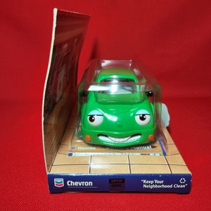 Chevron Cars Kelly Kompact Green Door Coupe 1998 Collectible Toy
