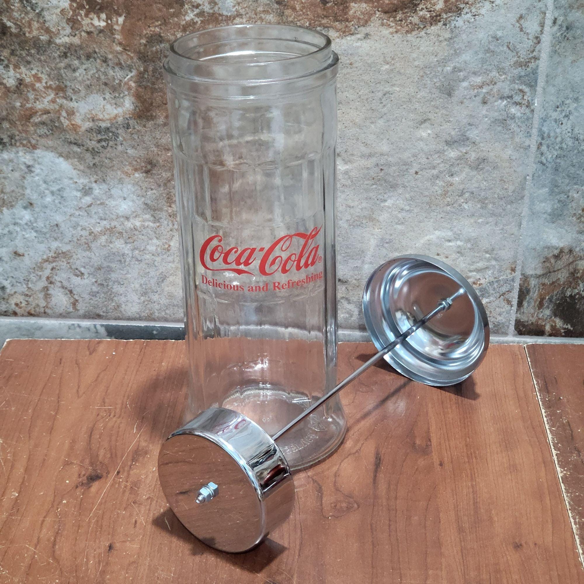 コカコーラブランドのソーダファウンテンストローディスペンサーガラス