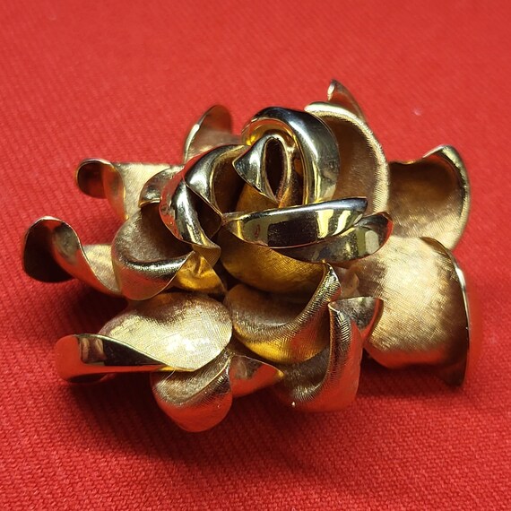 Vintage Golden Rose Flower Brooch - image 6