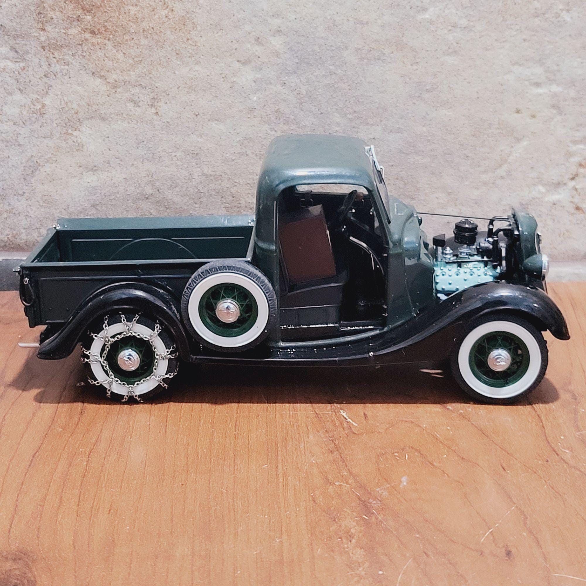 フォードサンダーバードsolido 4505 ford 61 フランス製 希少