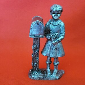 VTG Michael Ricker Pewter Girl Figurine #2172 Ricker Bartlett Collectors Society 1984