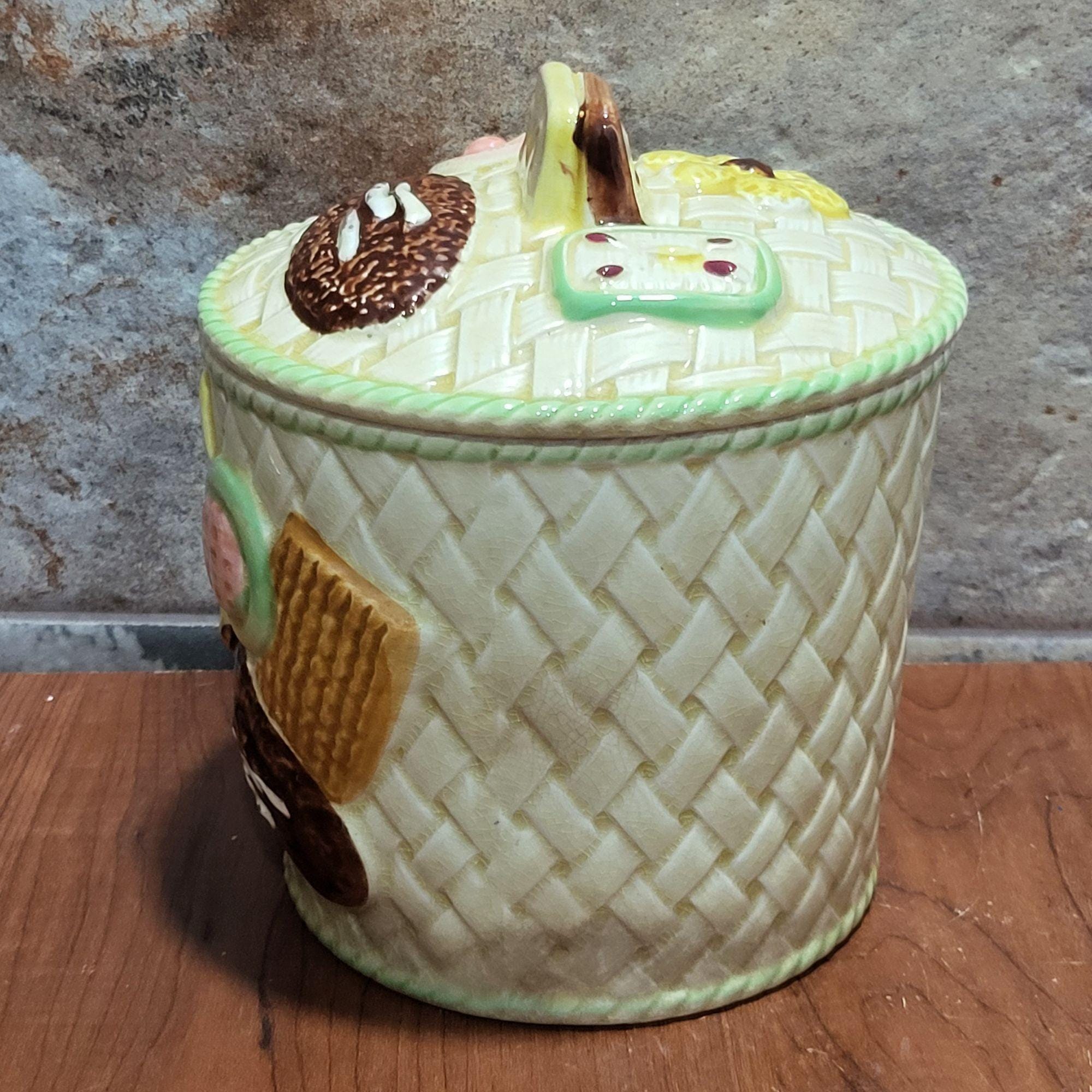 Vintage Cookie Jar Basket Weave Raised Cookies Biscuits Green Trim