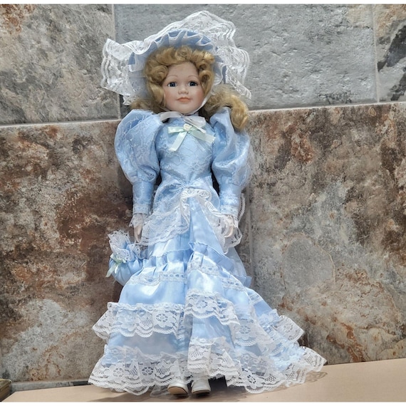 dresses for blonde hair blue eyes Porcelain Doll Blond Blue Dress Lace Trim Matching Hat Bag 19