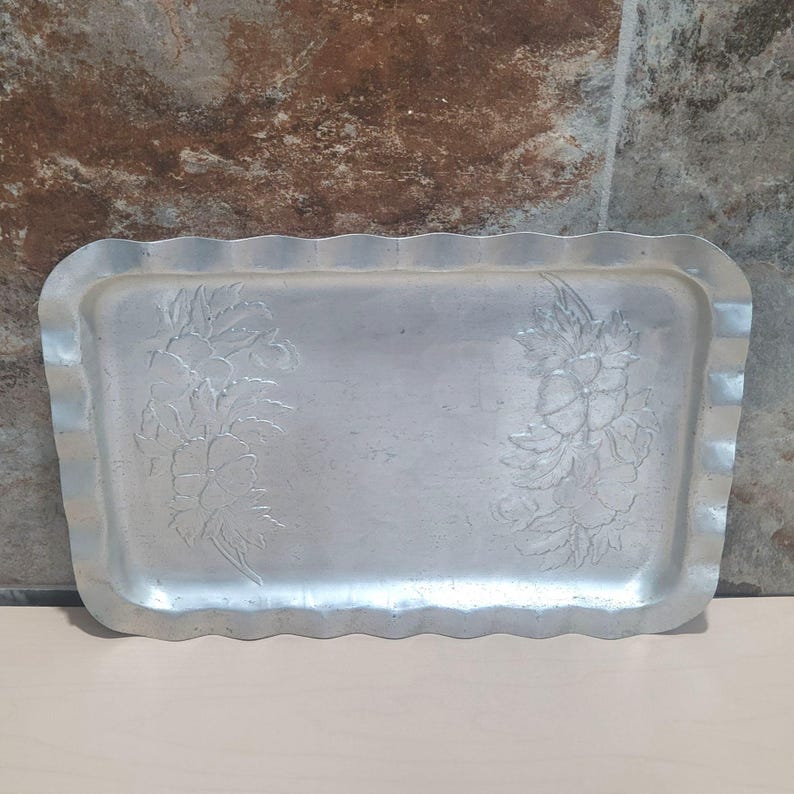 JodamelTreasures Hammered Aluminum Serving Tray - Thumbnail 5