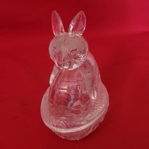 Vintage Clear Glass Bunny Trinket Dish: Collectible Candy Dish