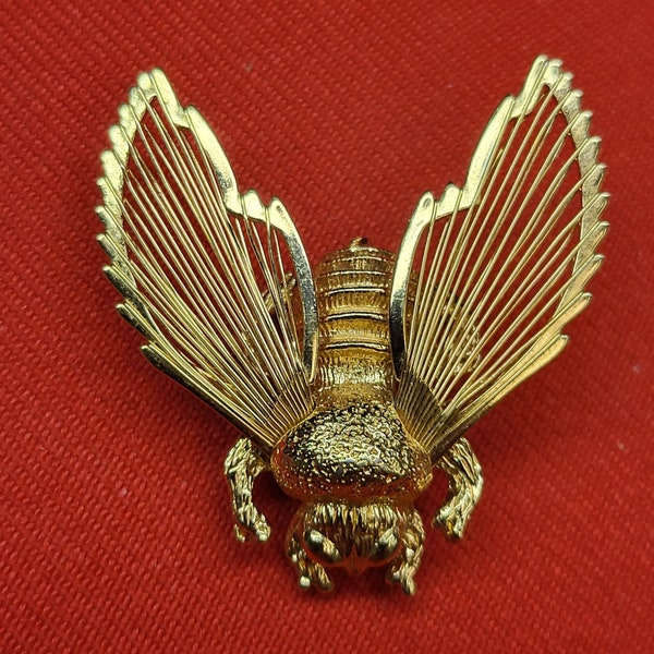 Vintage Signed Monet Filigree Bee Fly Bumblebee Brooch Pin