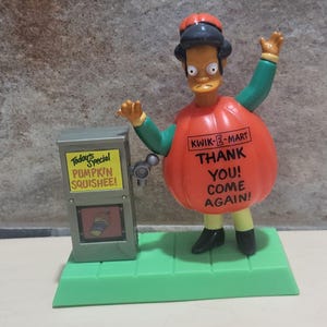 Vintage Burger King Apu Kwik E Mart Figure The Simpsons Halloween Spooky Light Ups 2001