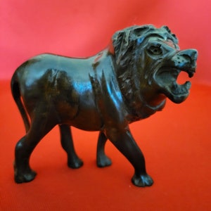 Vintage Hand Carved Wooden Lion Sculpture Figure Home Decor