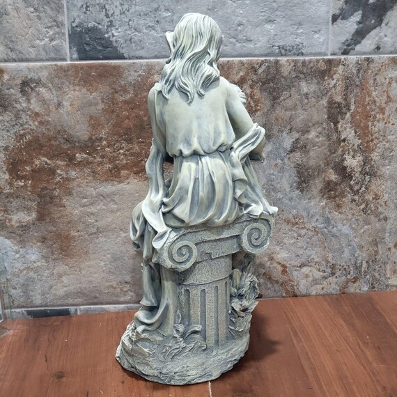 子供に本を読んで聞かせる母親の彫刻像 - Etsy 日本