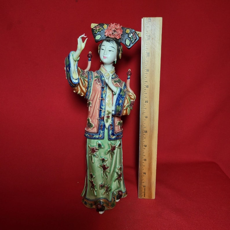 Vintage Shiwan Chinese Porcelain Art Lady Figurine Oriental Chinese