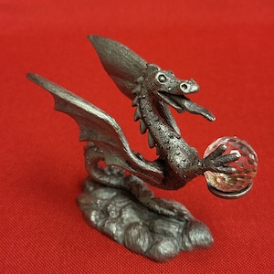 VTG Spoontiques Pewter Miniature Dragon Holding Swarovski Crystal 1985