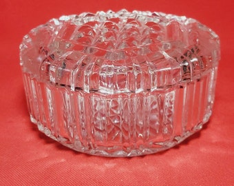 Round Clear Glass Lidded Ridge Geometric Candy Dish