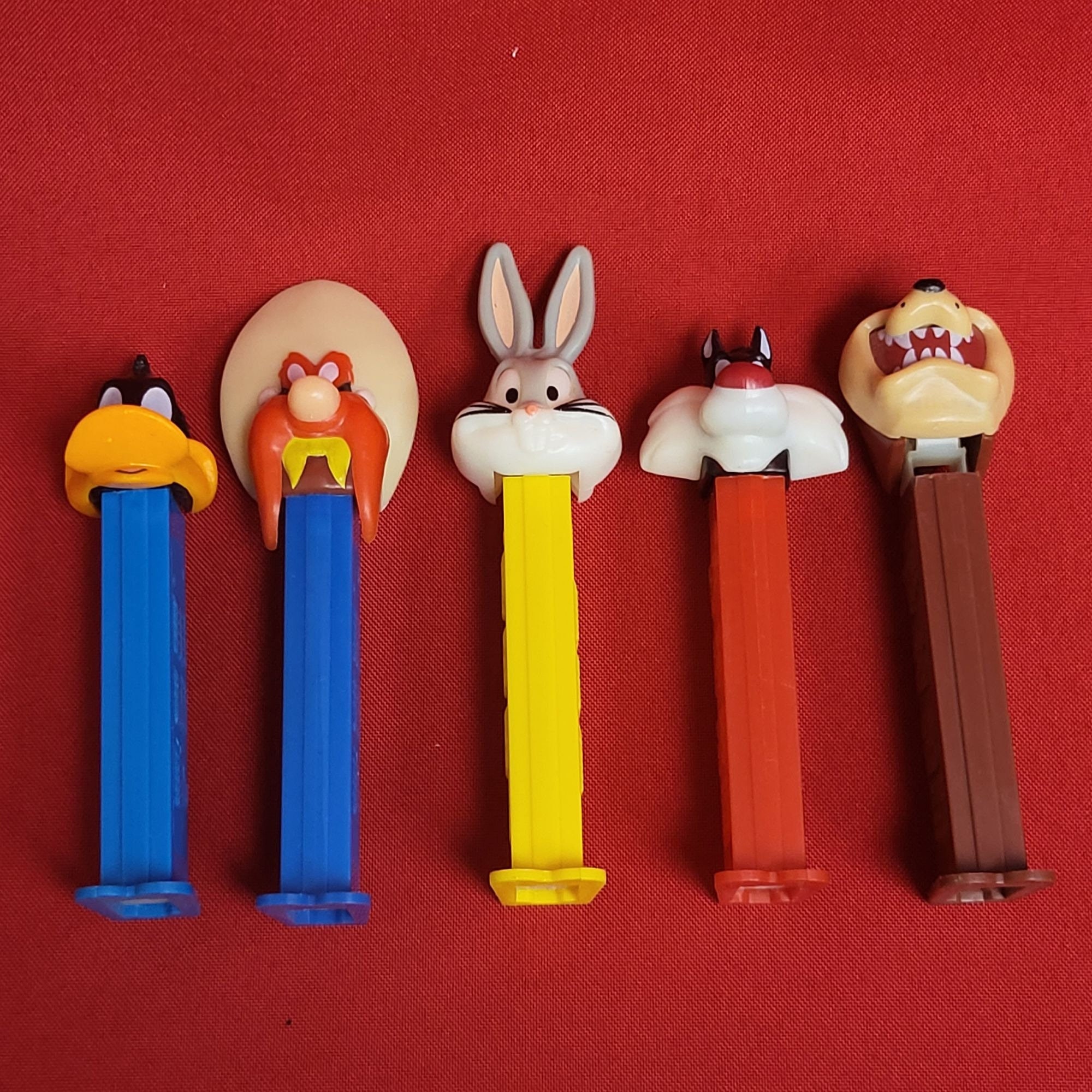 VTG Looney Tunes Pez Dispensers Daffy Duck Yosemite Sam Bugs Bunny