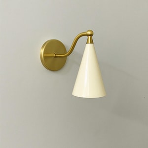 Articulated Brass Sconce Style Wall Lamp Single Light Mid Century Bedroom Light Vanity Lamps Light Fixture