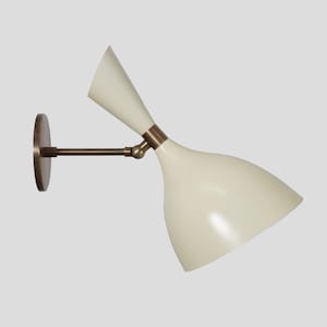 Italian style Mid Century Articulated Brass Sconce Style Wall Lamp Bedroom Light Vanity Lamps Antique Brass Finish Light Fixture