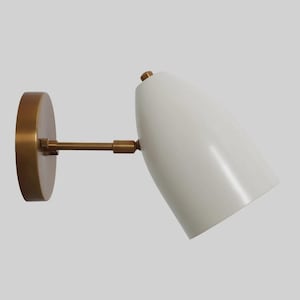 Italian style Mid Century Single Light Articulated Brass Sconce Style Wall Lamp Bedroom Light Vanity Lamps Brass Finish Light Fixture