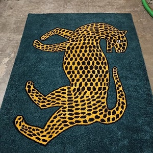 Leopard Hand Tufted Rug | Animal Shape Rug | Animal Theme Rug | Wool Tufted Carpet | Living Room Rug | Bedroom Rug | Kids Room Decor Rugs |