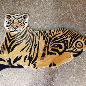 Handmade Tiger Shaped Rug | Kids Room Animal Theme Carpet | Jungle Safari Nursery Decor | Tufted Tiger Floor Mat for Playroom or Bedroom |
